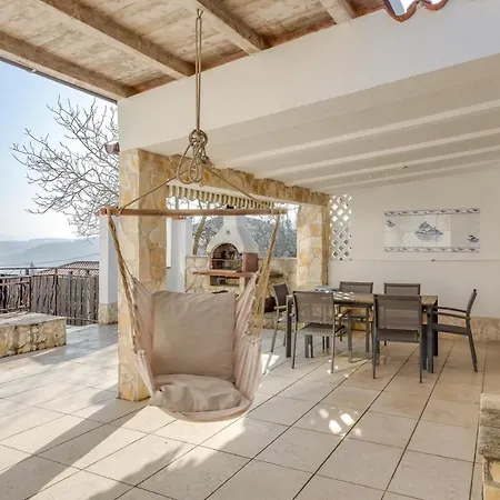 Artcircleresidence * Vižinada